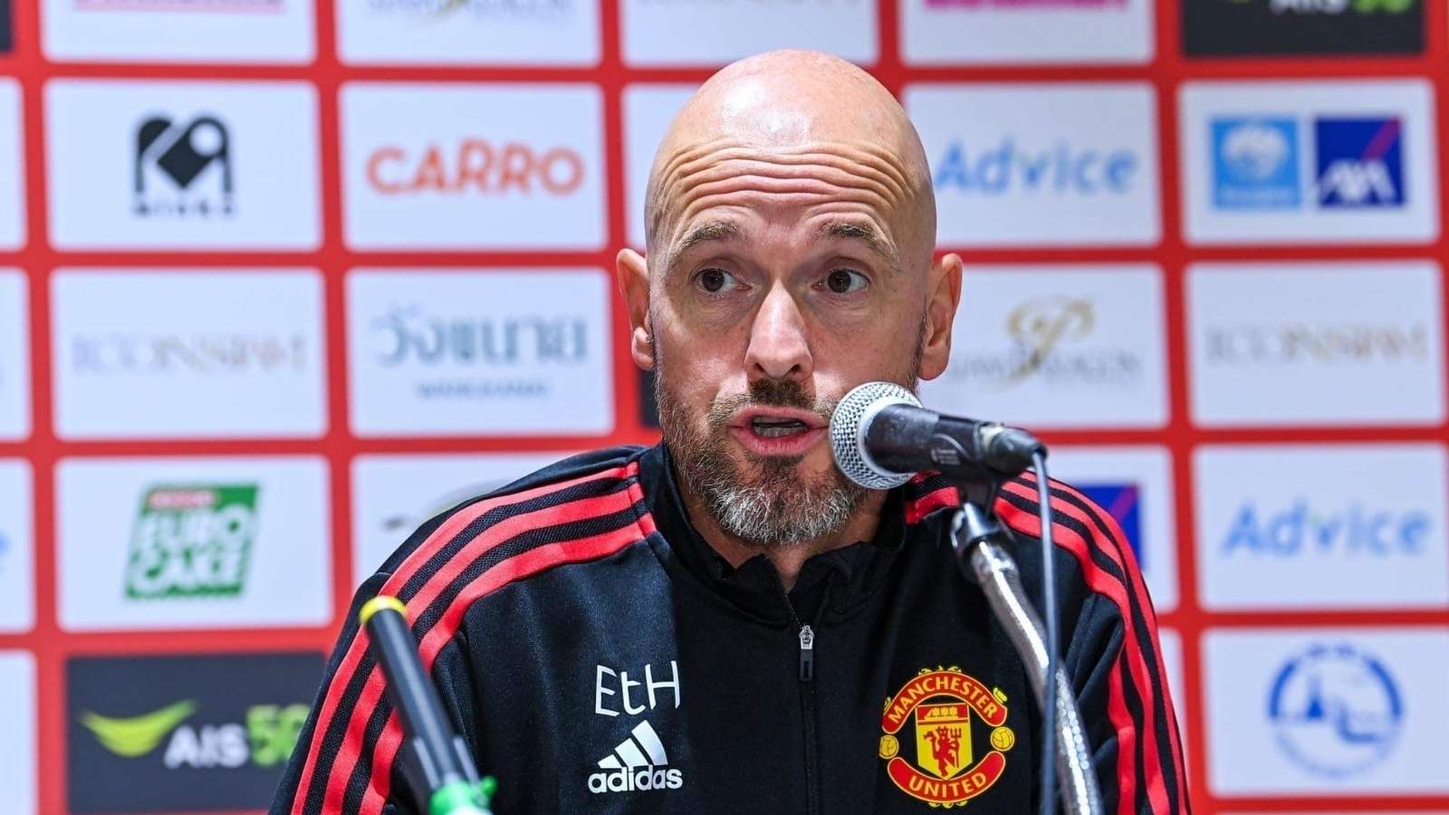 平的足球比 平的足球比